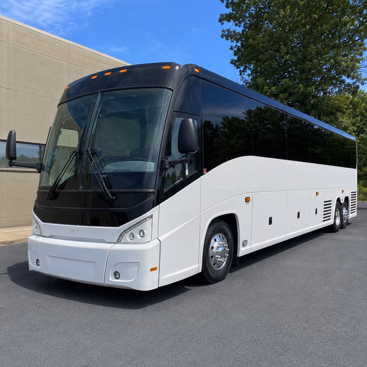 convention and conference shuttle buses to the macon centreplex